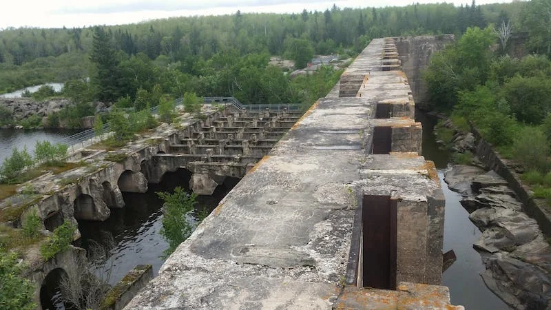 Old Pinawa dam