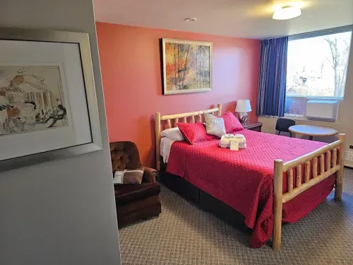 Bachelor's room red bed